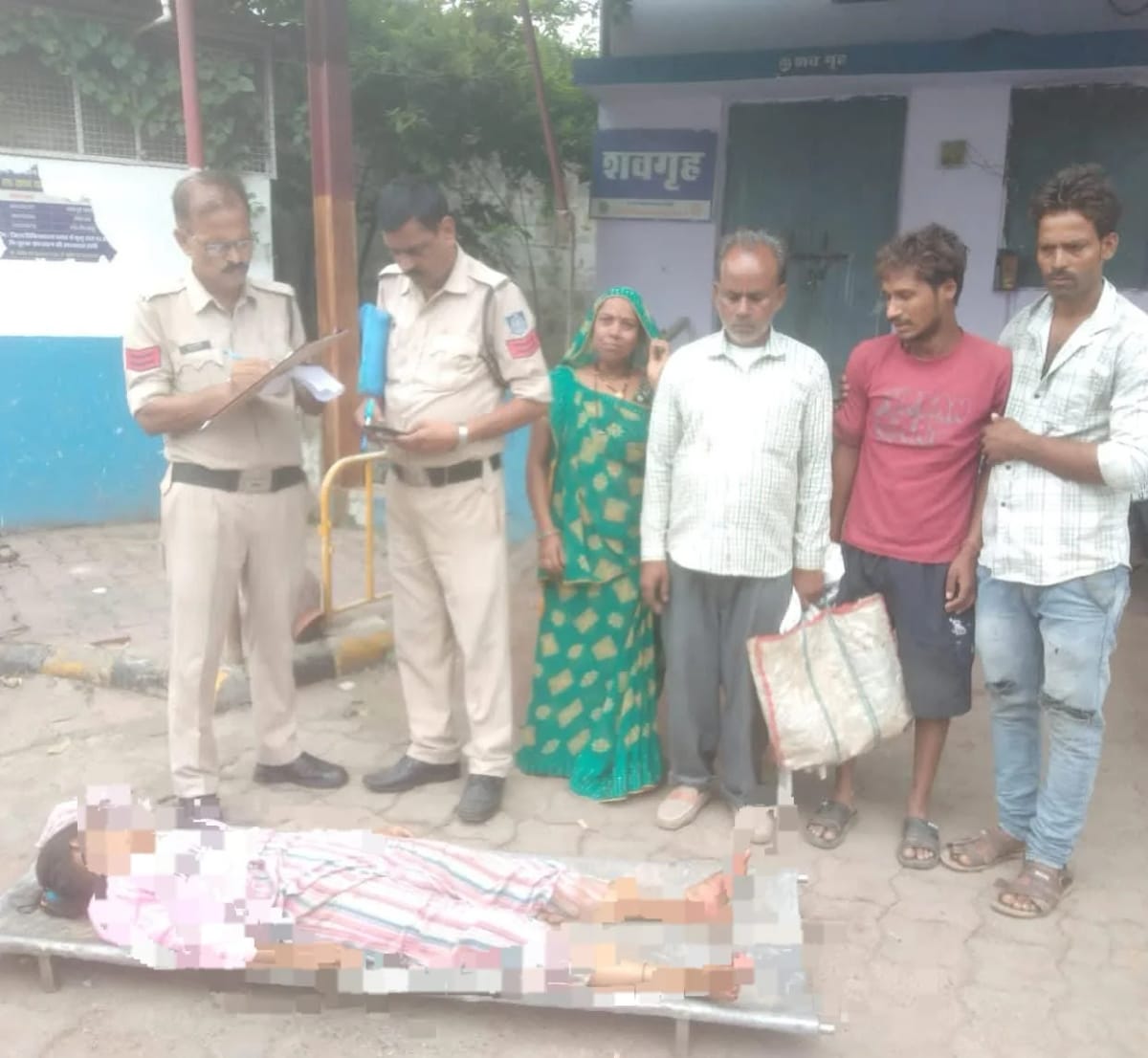 दमोह में 21 वर्षीय छात्रा ने फांसी लगाकर की आत्महत्या, पुलिस जांच में जुटी