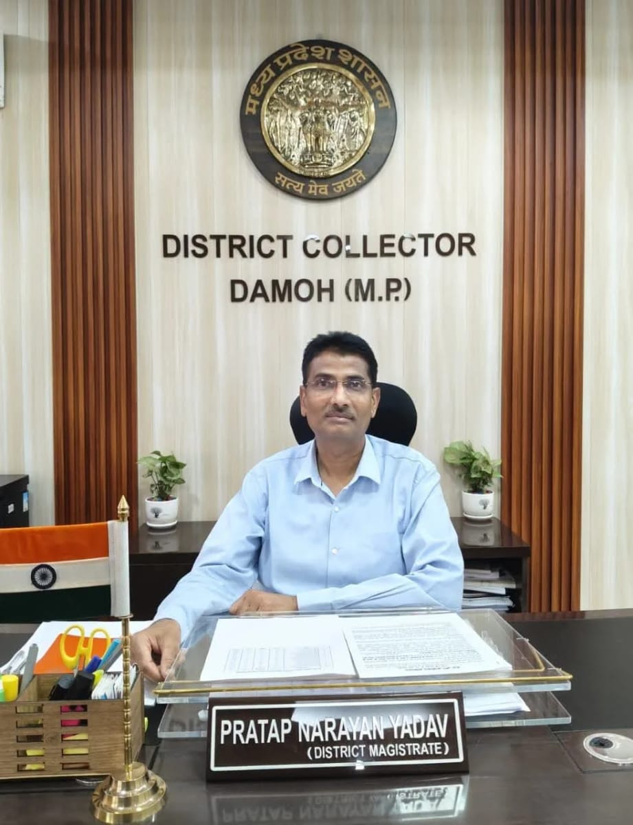 पीएम पोषण योजना में लापरवाही पर कलेक्टर सख्त, 22 स्व-सहायता समूह हटाए; 28 शाला प्रभारियों को नोटिस